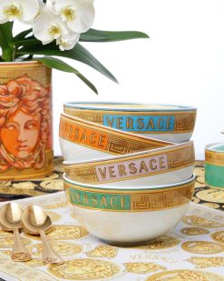 Cafe Et The | Versace Bol Medusa Amplified